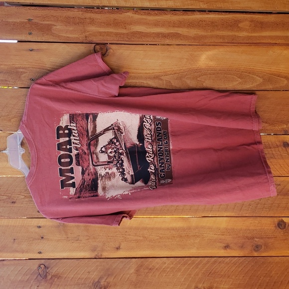 Moab Utah Dare to Ride the King Red Dirt Short Sleeve T Shirt Large - Picture 1 of 6